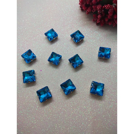 Стразы в цапах "Квадрат" цв. голубой, цена за 1 шт